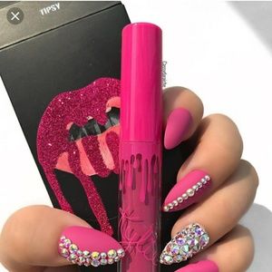 New Kylie tipsy lipstick only